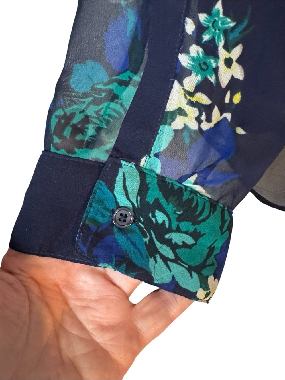 Old Navy Navy Floral Sheer Button-Up Blouse  PLUS: 2X    #N - Picture 4 of 8